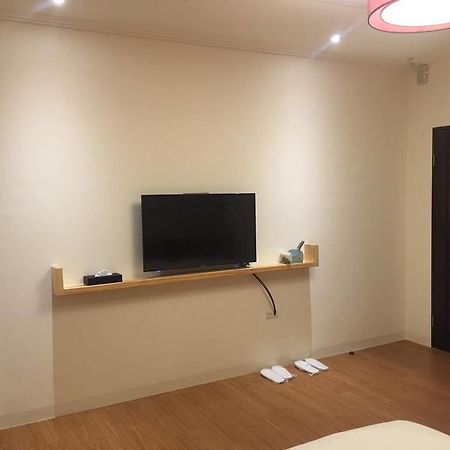 爪窩 29 Nesuto Apartment ไถหนาน ภายนอก รูปภาพ